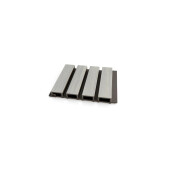 Riflaj WPC coextrudat canelat gri deschis pe fond negru, Dimensiune: 219x26mm, Lungime 3600mm